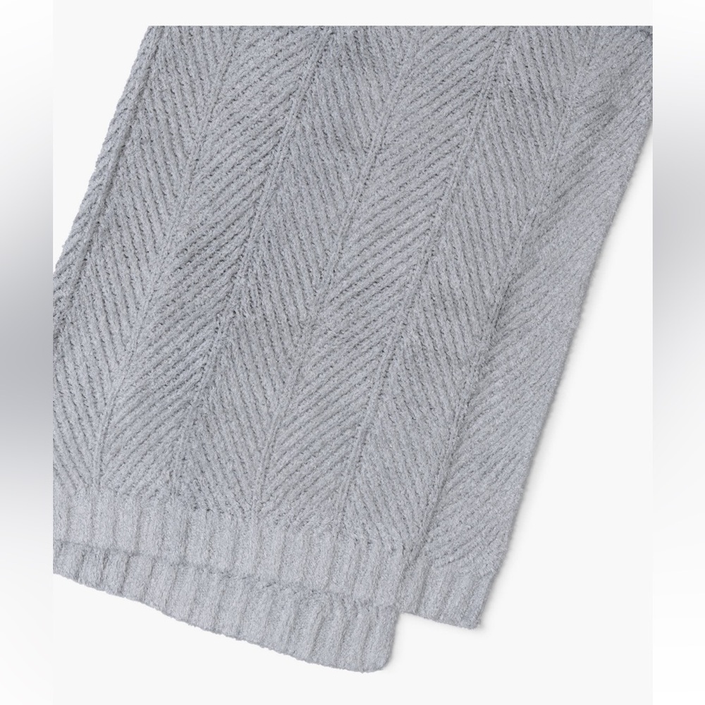 BAREFOOT DREAMS CozyChic Herringbone Throw Blanket - Picture 3 of 4